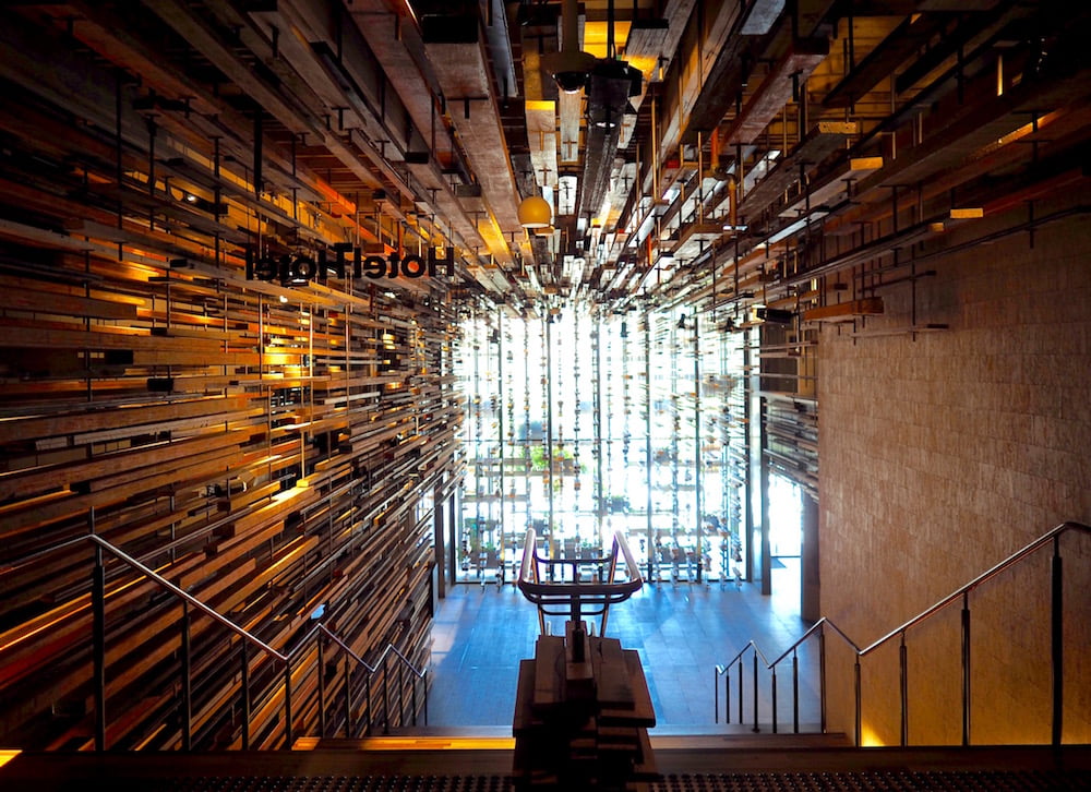 Canberra Hotel Hotel entrance