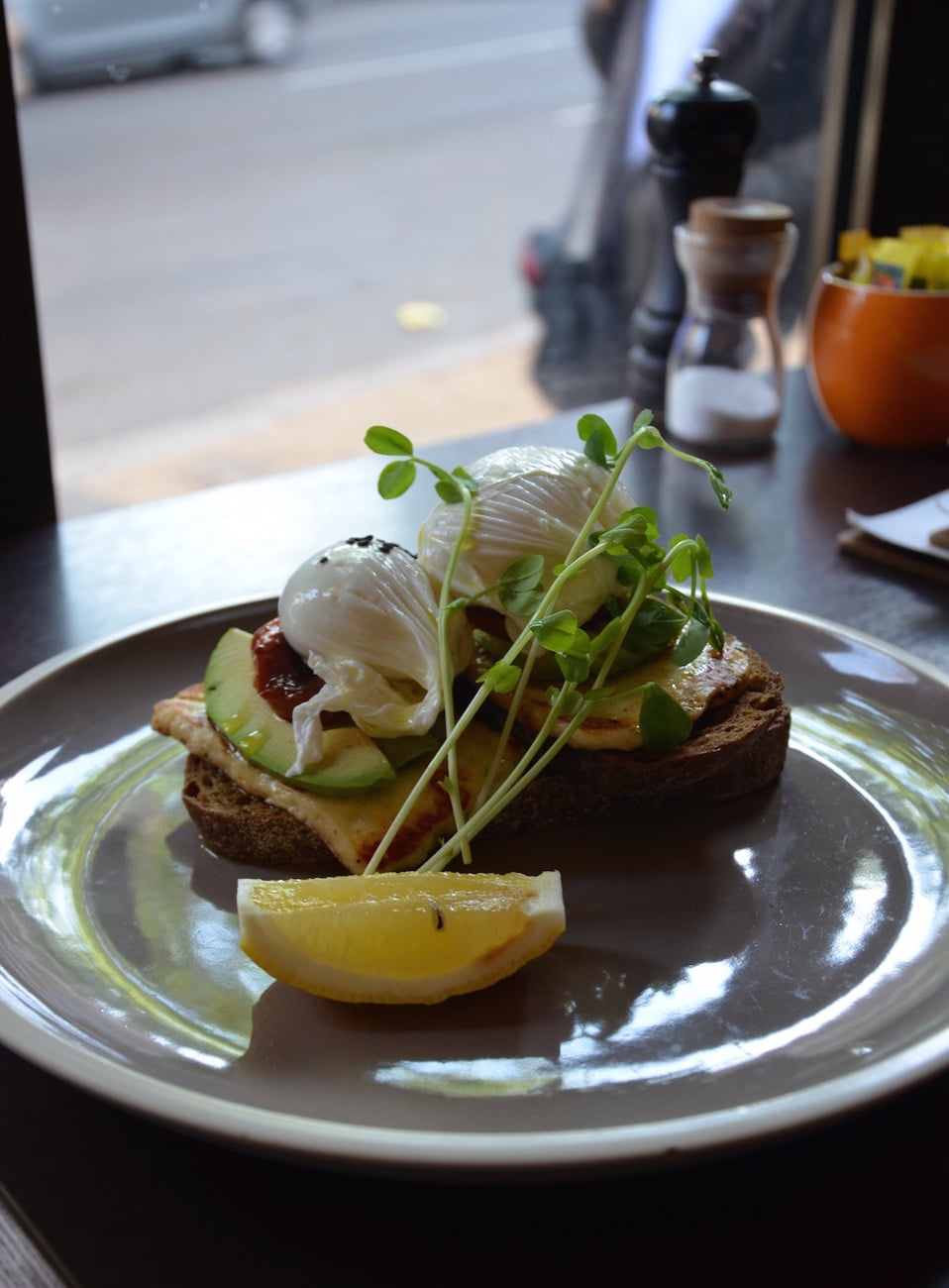 le monde cafe