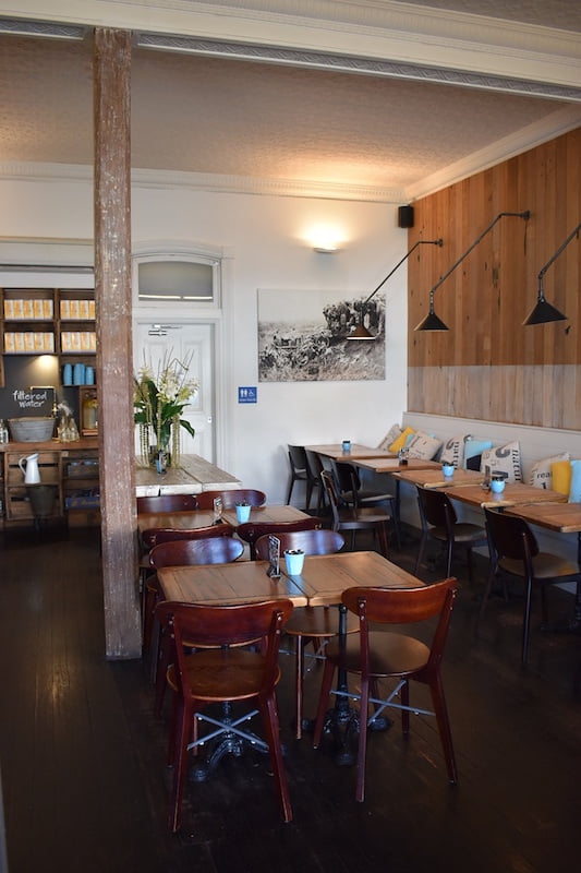 Bloom-cafe-1