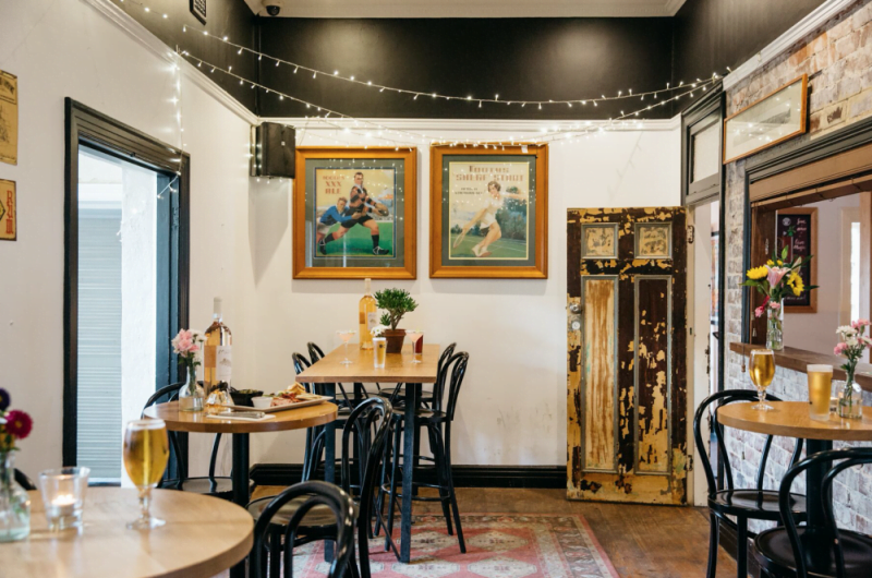 The Royal Oak - Feature