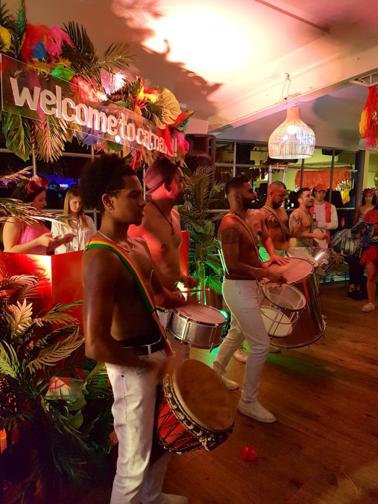 havaianas carnaval entertainment