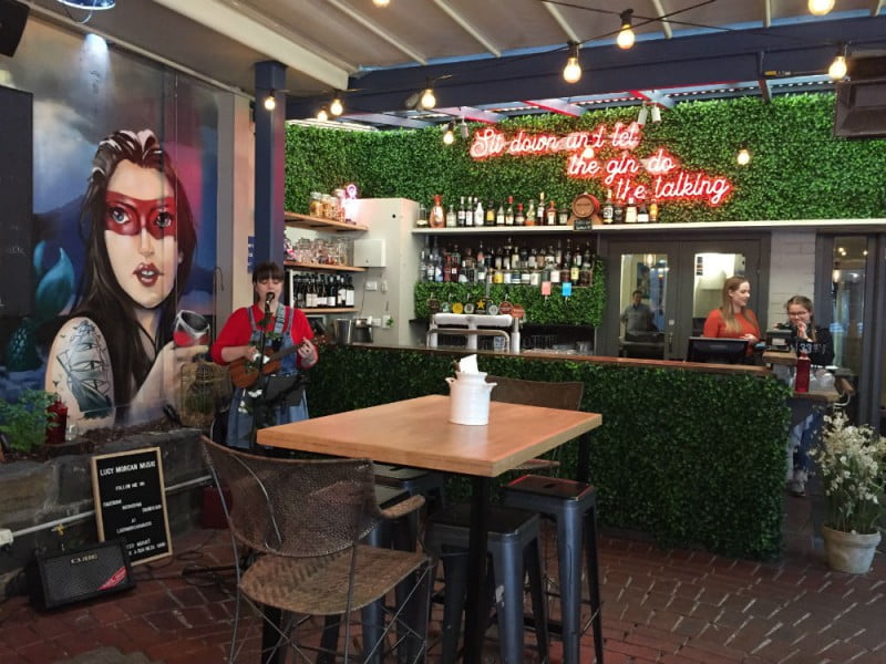 The Cricketers courtyard