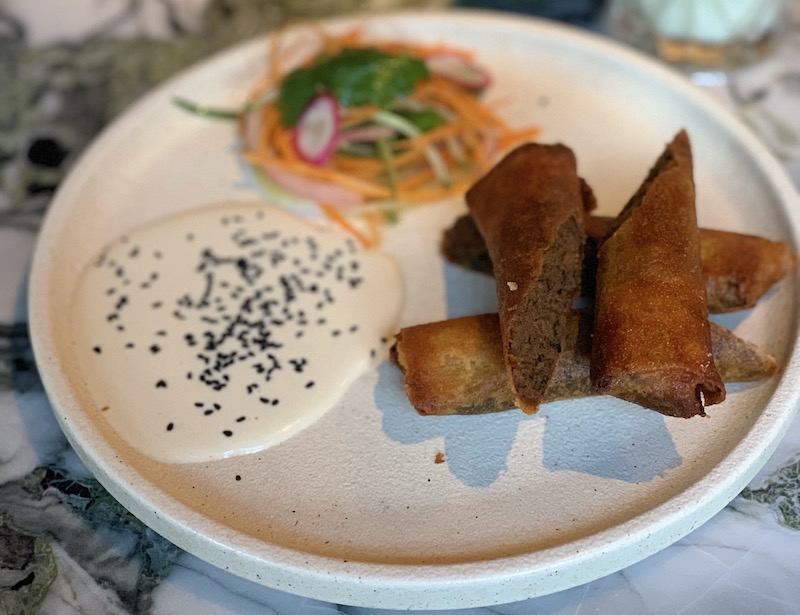 tayim-restaurant-the-rocks-wagyu-cigars