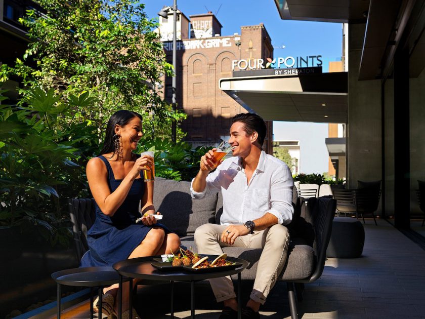 Chippendale Guide Four Points Sheraton