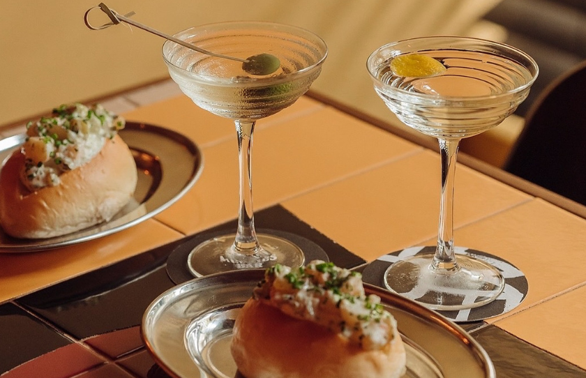 $10 Tanqueray Martinis and $10 Lobster Rolls at Menzies Bar in Fine Diner Shellhouse Sydney CBD