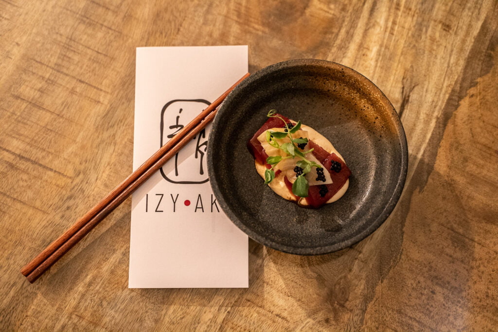 Review: Izi Aki, The Rocks
