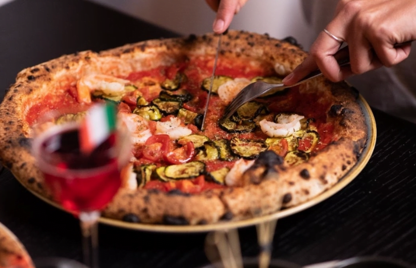 Pizza at Maybe Frank