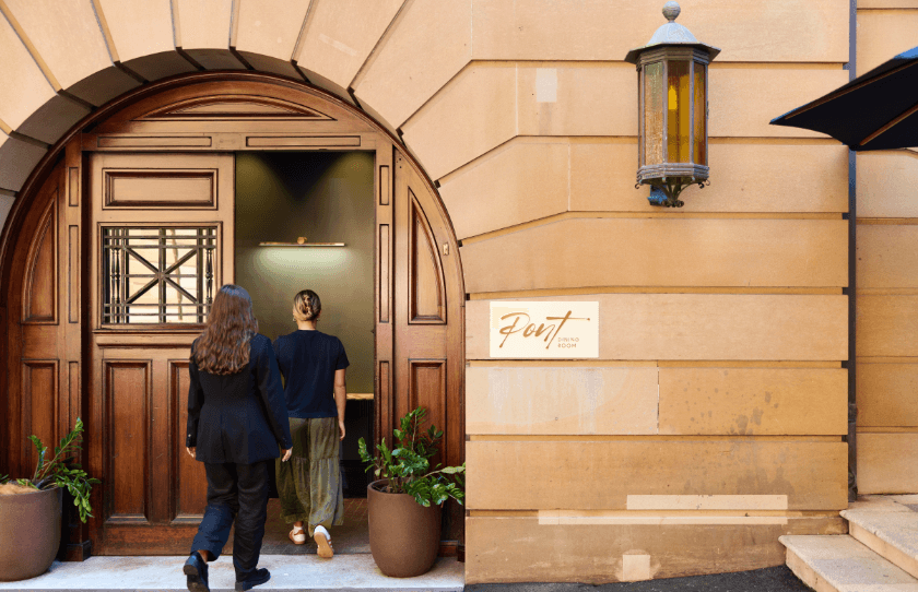 Pont Dining Room Facade