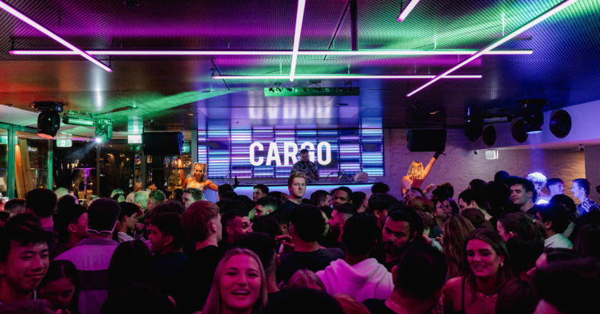 Cargo Bar Crowd