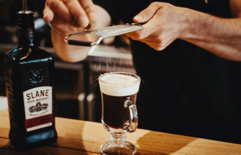 The Magpie Enmore Making Drinks