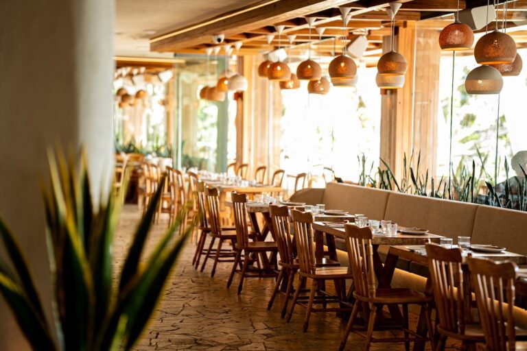 Alegre Bar & Dining
