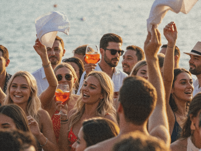 Club Amalfi Watsons Bay Hotel